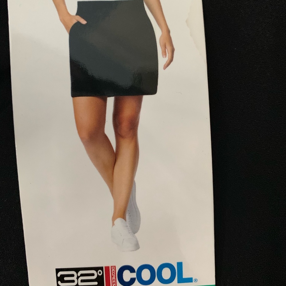 32 degrees skirt